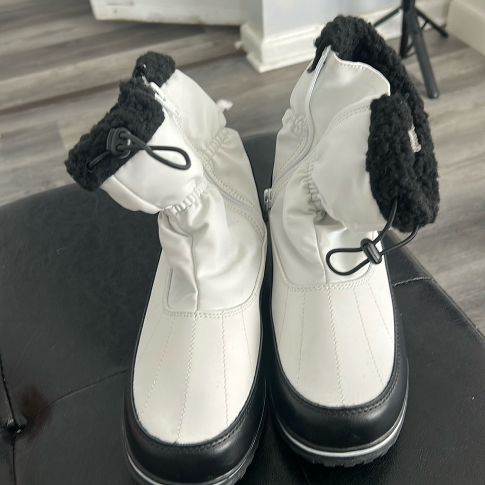 Brand new winter/ snow or rain boots